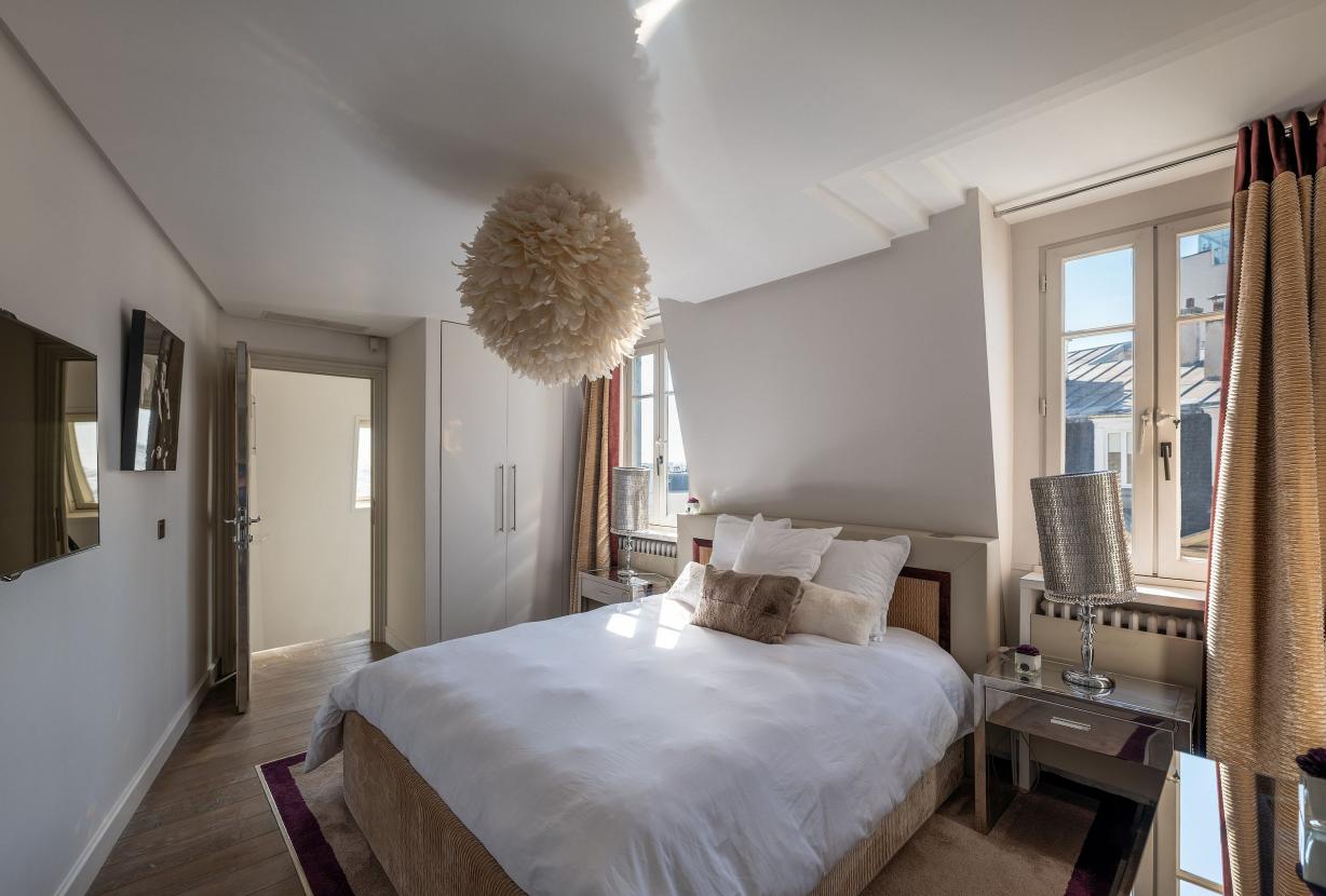 Par016 - Luxury 9 bedroom mansion in Paris 16