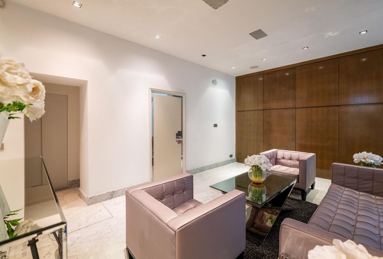 Par016 - Luxury 9 bedroom mansion in Paris 16