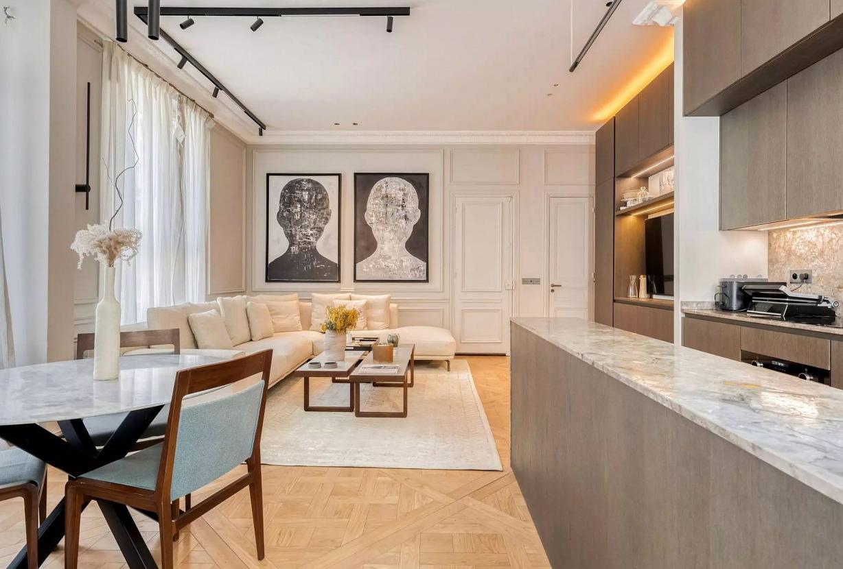 Par072 - Luxury 5 bedroom apartment in Chaillot