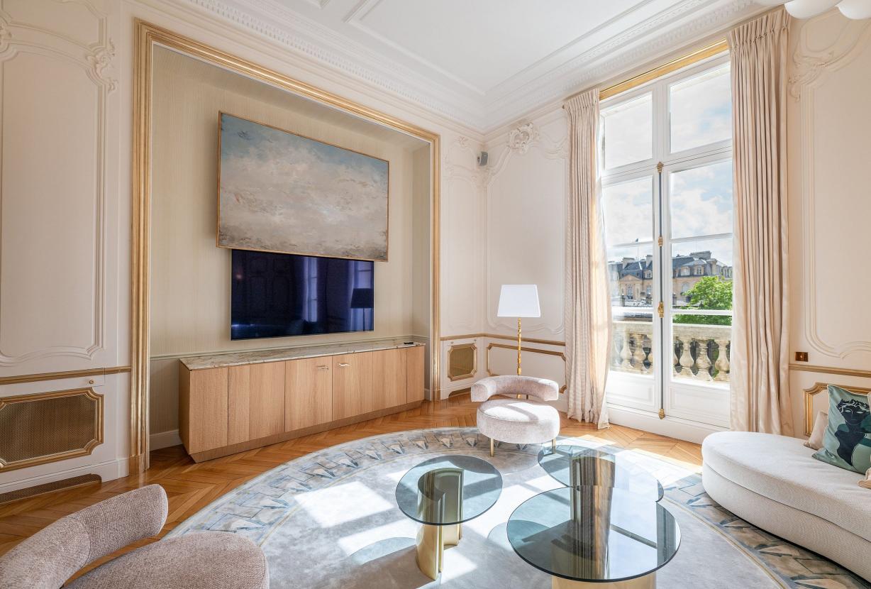 Par031 - Appartement de prestige Place Beauvau