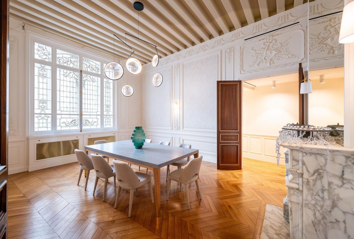 Par031 - Appartement de prestige Place Beauvau