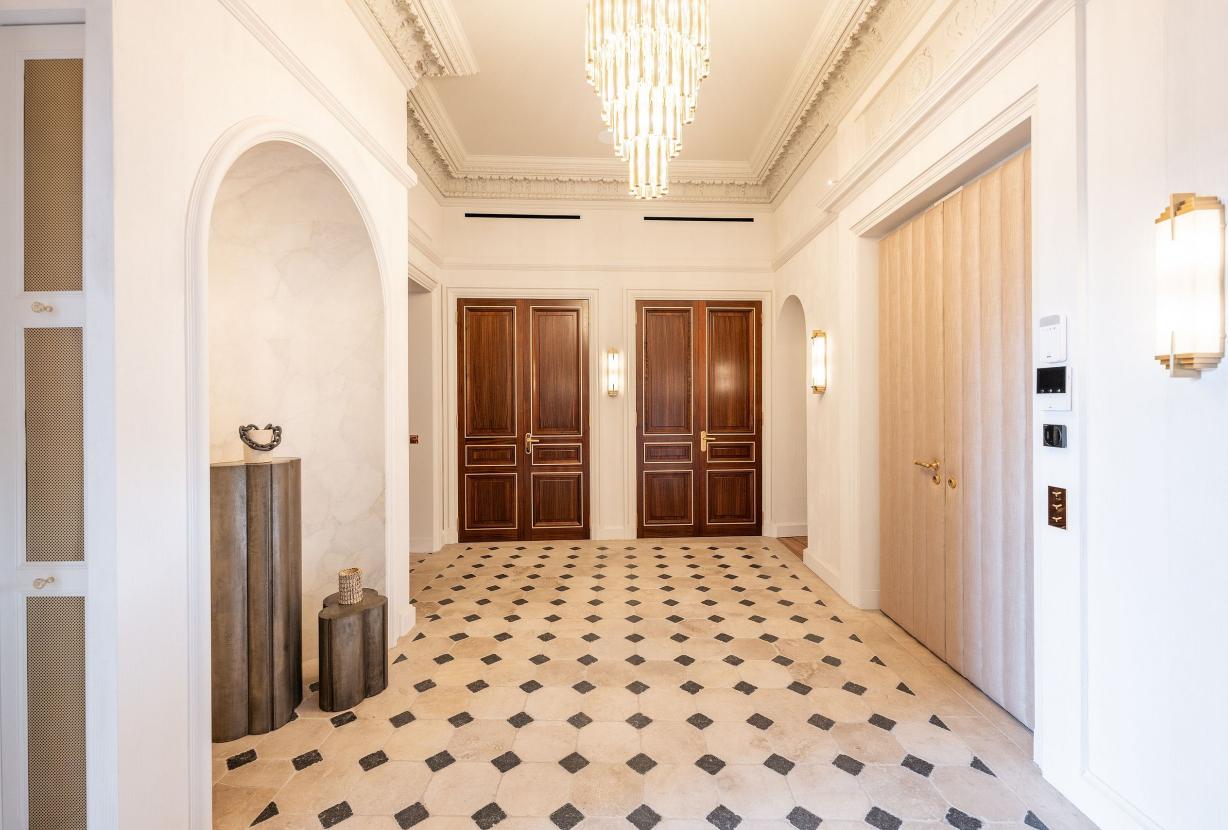 Par031 - Appartement de prestige Place Beauvau
