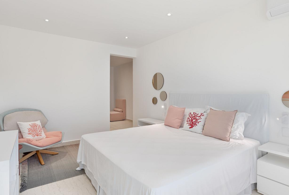 Rio041 - Luxury 6 bedroom penthouse beachfront