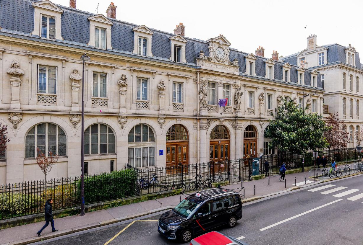 Par128 - Superbe appartement de 3 chambres