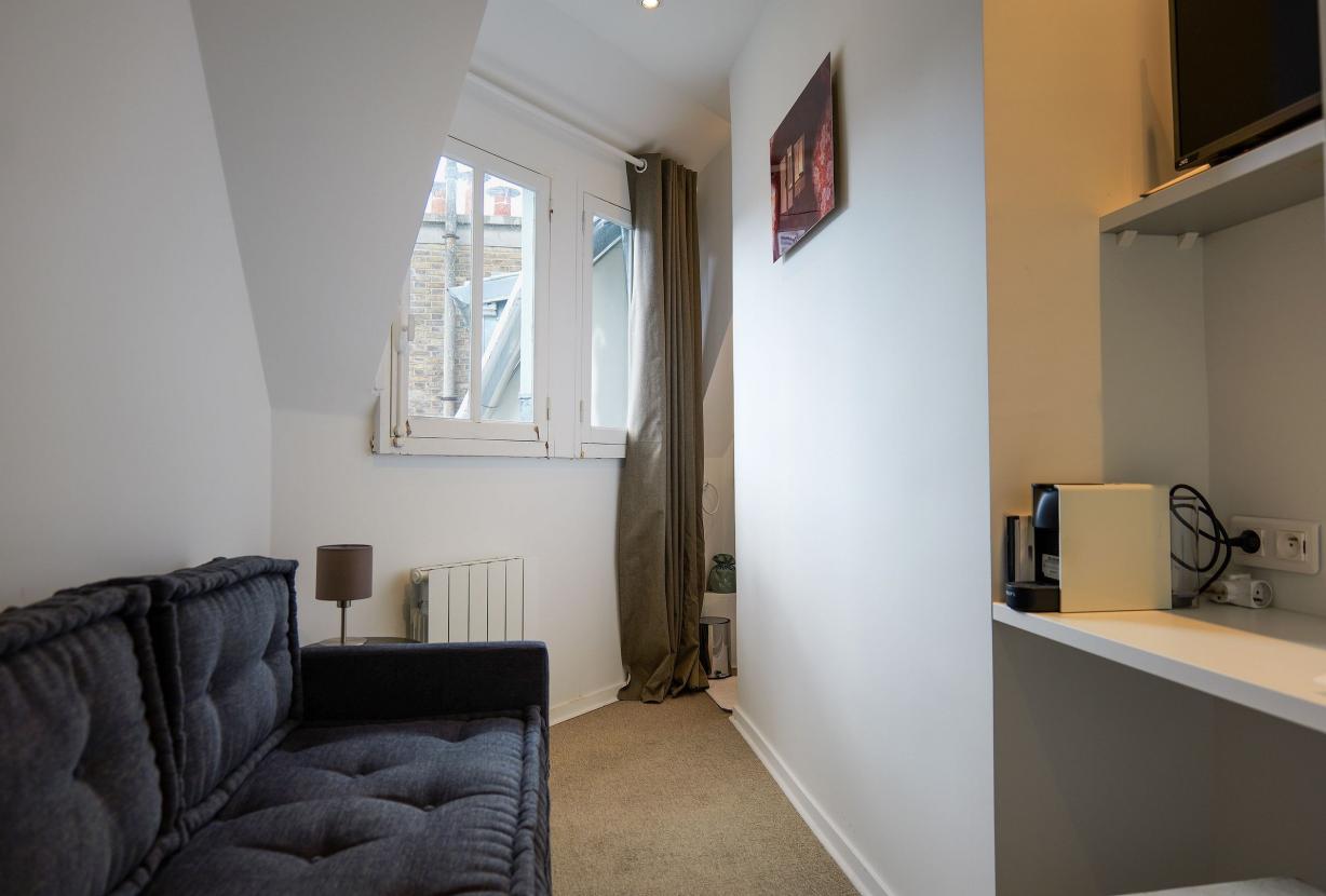 Par141 - Appartement de 3 chambres avec terrasse