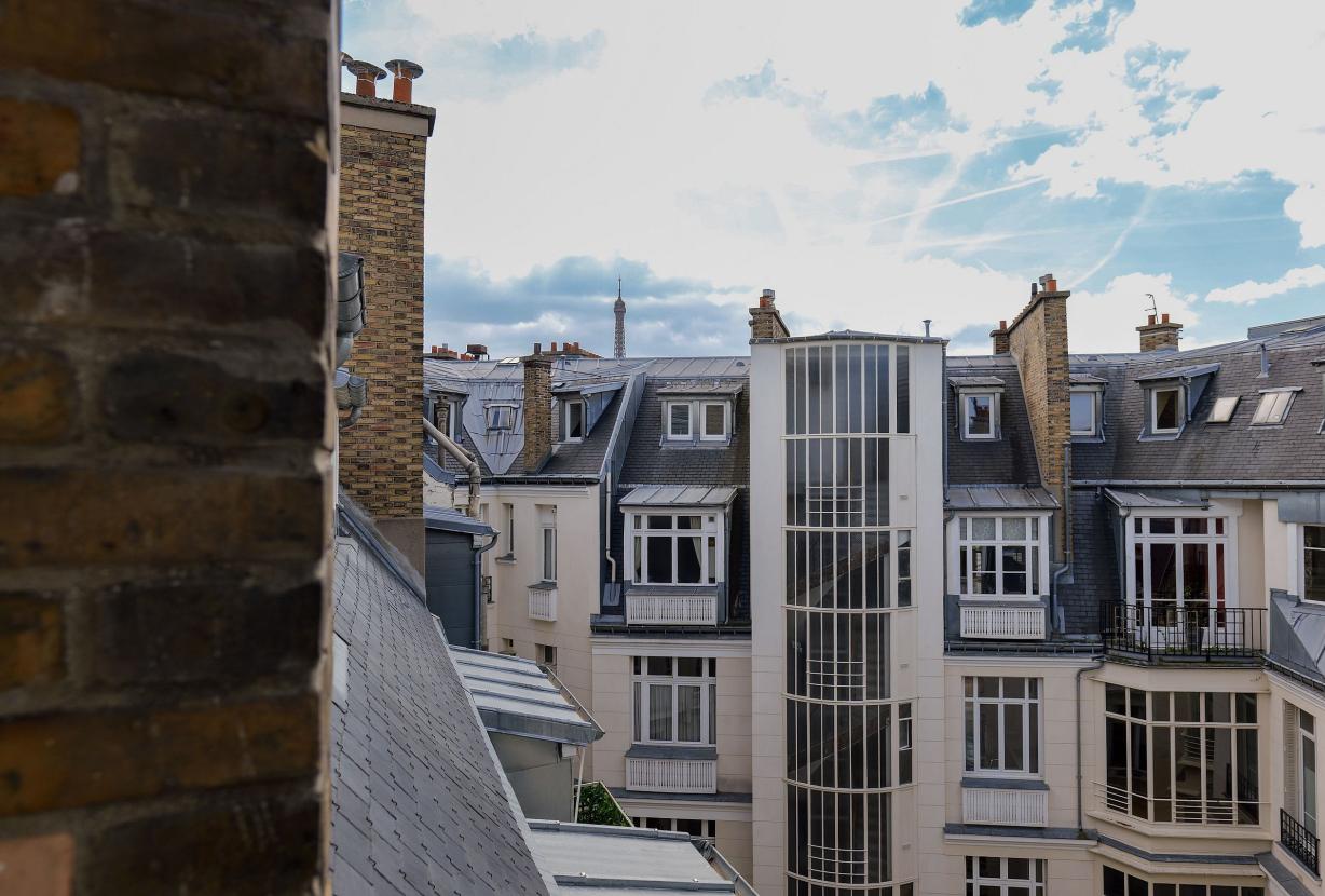 Par141 - Appartement de 3 chambres avec terrasse