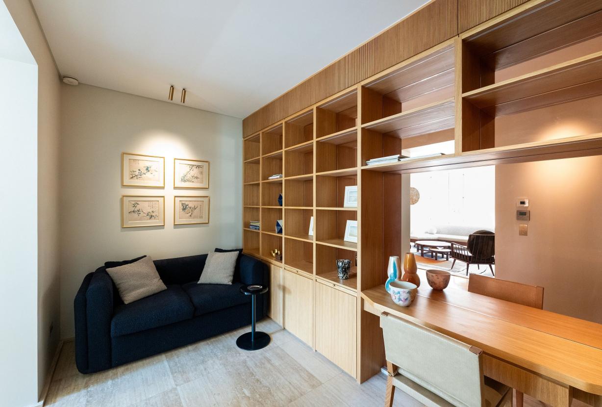 Par143 - Appartement de prestige Avenue Montaigne