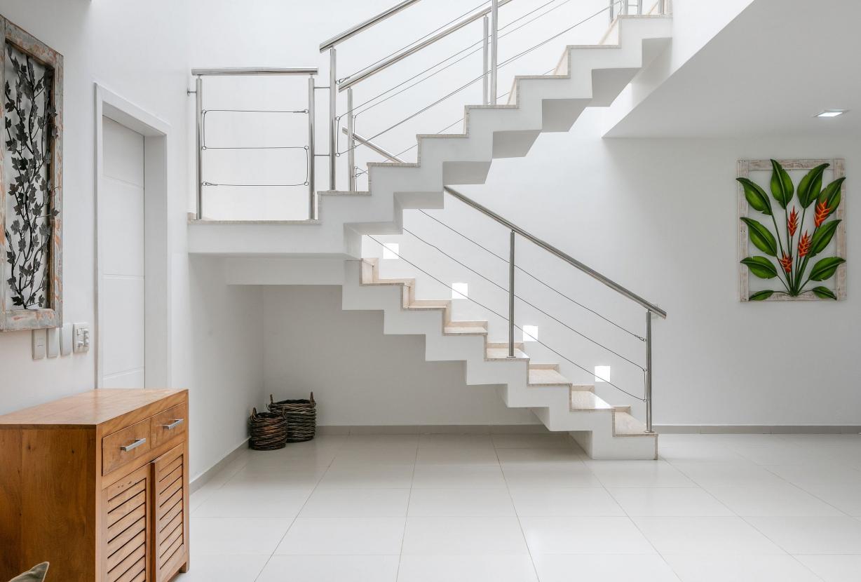 Ang063 - Beautiful House in Porto Frade