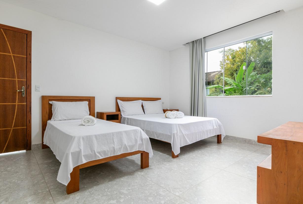 Ang063 - Beautiful House in Porto Frade