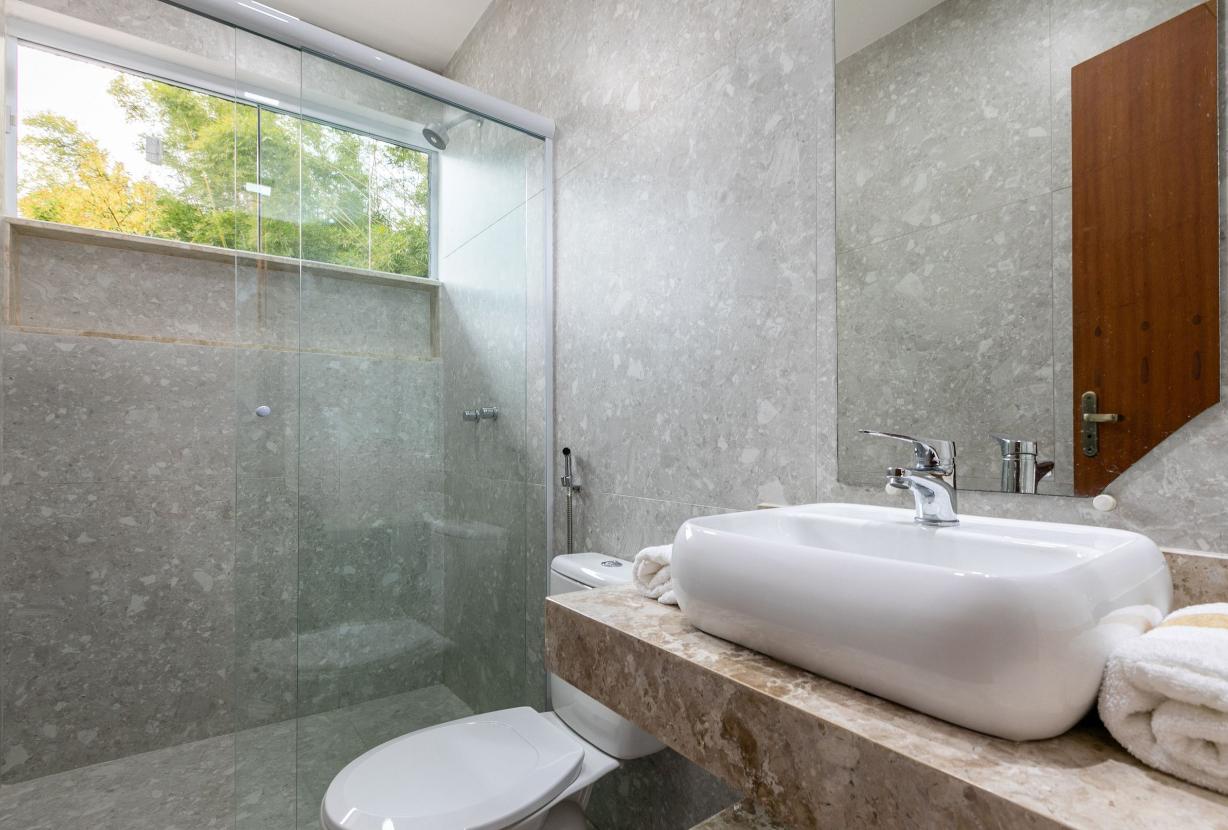 Ang063 - Beautiful House in Porto Frade