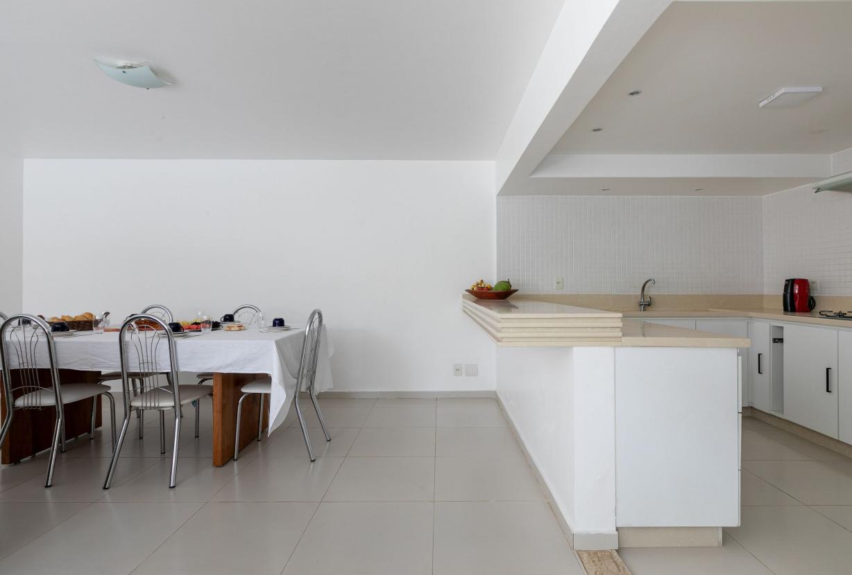 Ang063 - Beautiful House in Porto Frade