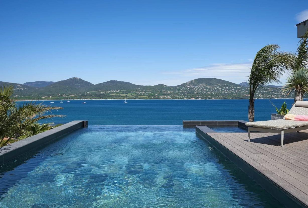 Azu052 - Villa Contemporaine de Prestige à Gassin