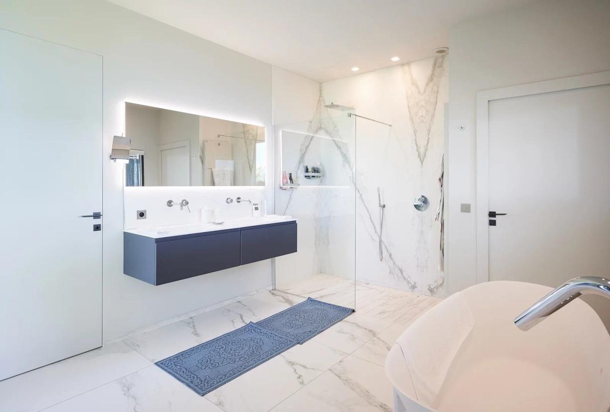 Azu052 - Villa Contemporaine de Prestige à Gassin