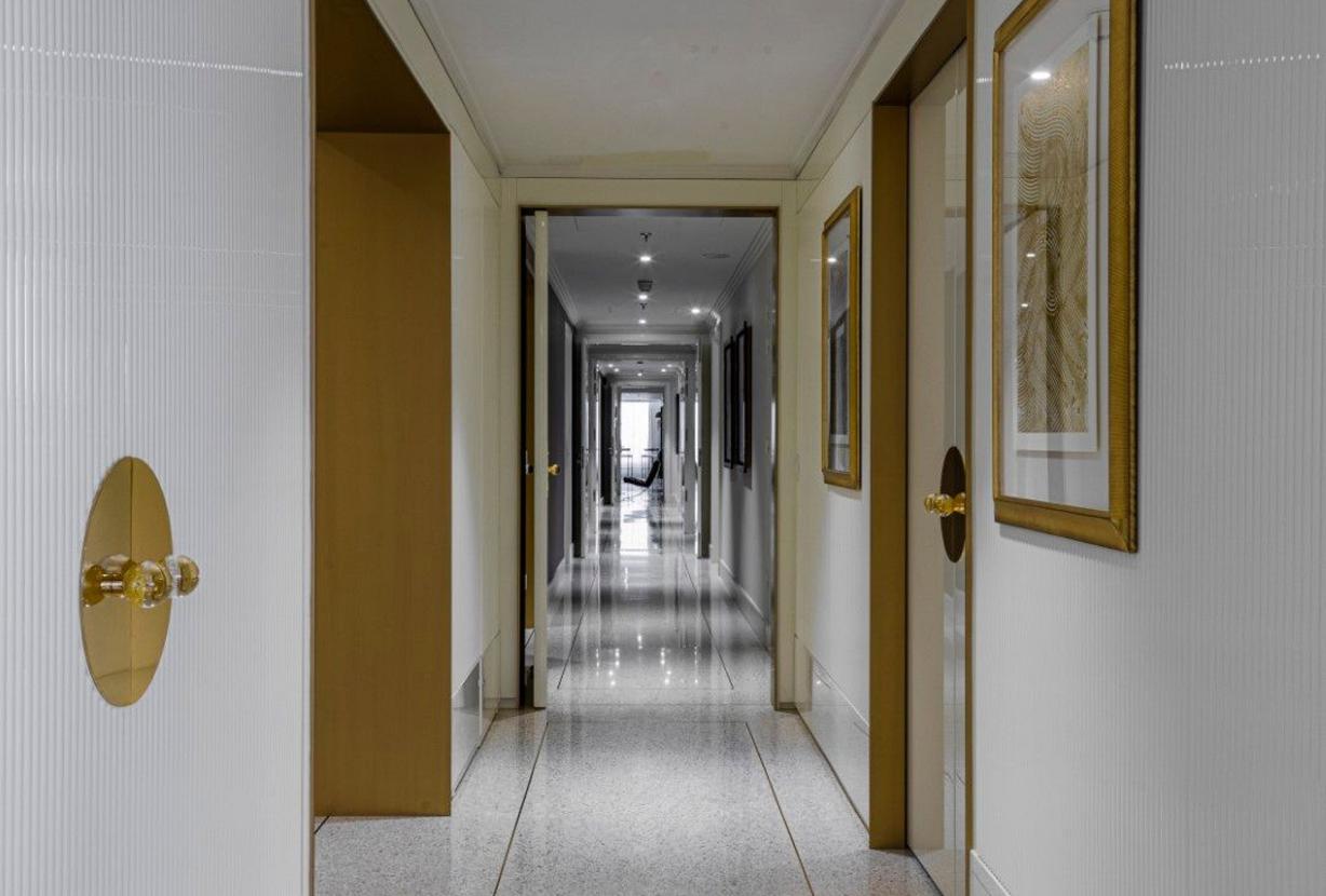 Azu060 - 1250 sqm luxury penthouse with terrace