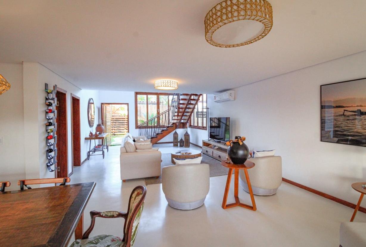 Bah229 - Linda Casa no Outeiro das Brisas