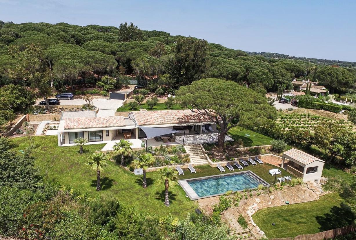 Azu080 - Casa com piscina em Saint Tropez