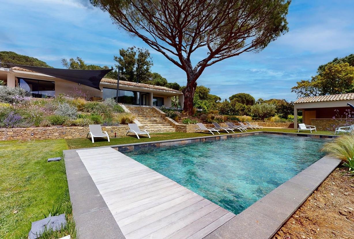 Azu080 - Casa com piscina em Saint Tropez