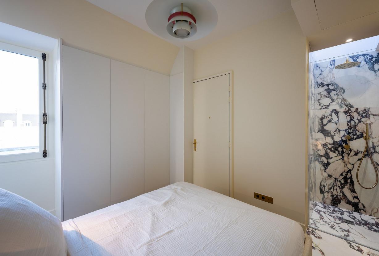 Par157 - Appartement de 3 chambres proche d'Opéra