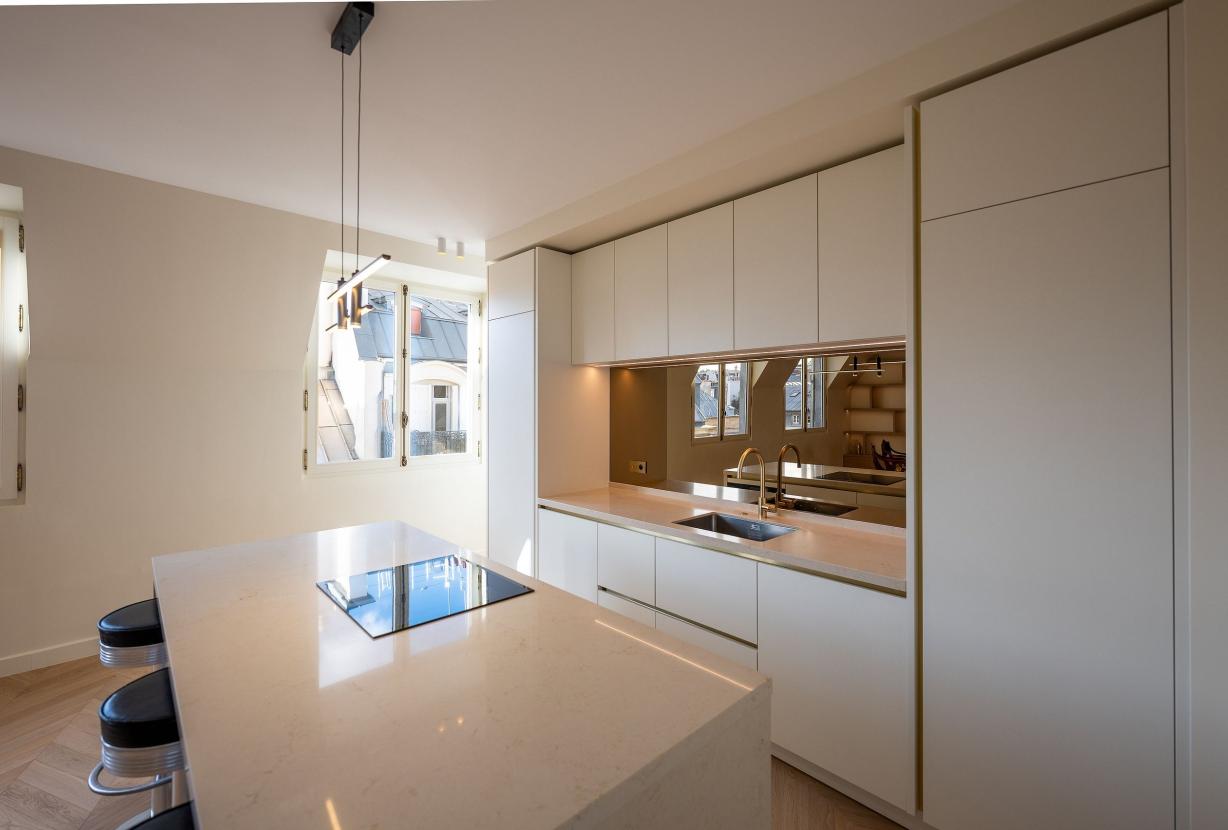 Par157 - Appartement de 3 chambres proche d'Opéra