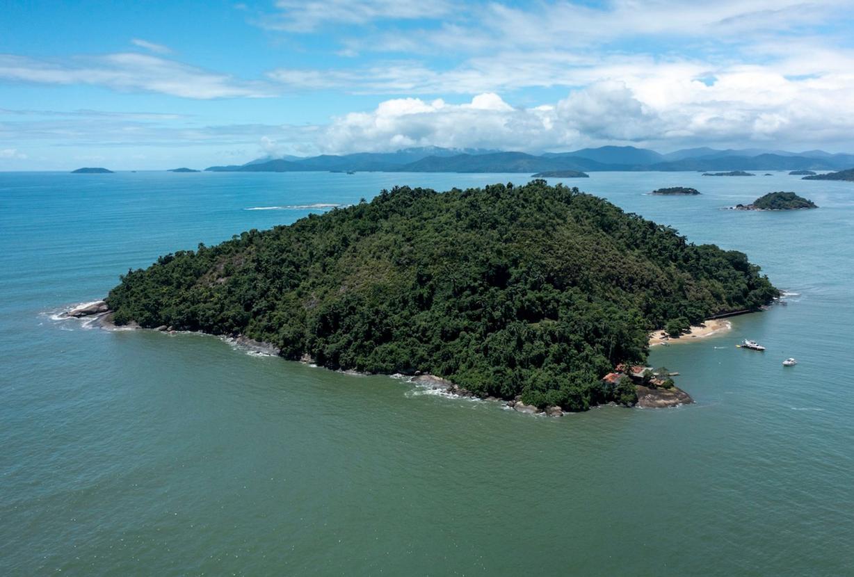Pty015 - Private island in Paraty