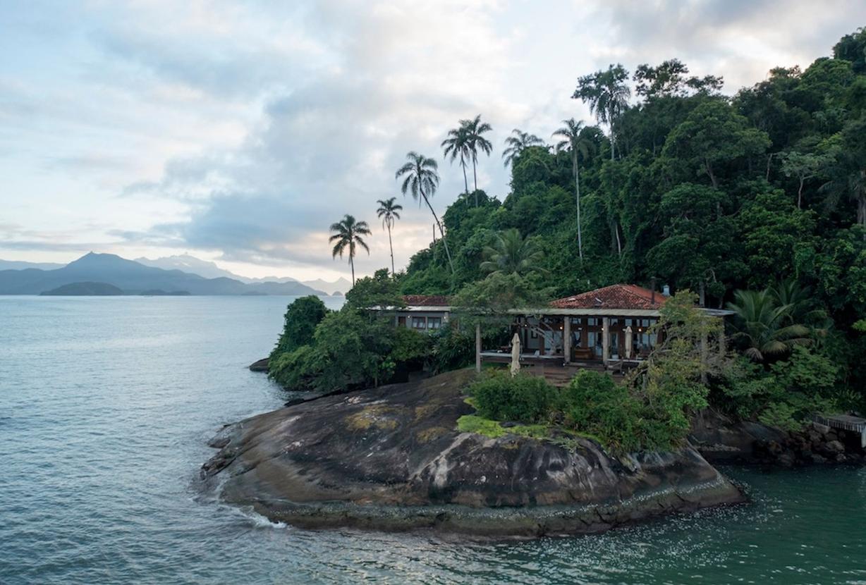 Pty015 - Private island in Paraty