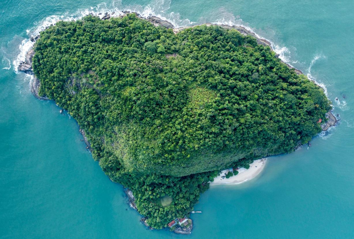 Pty015 - Private island in Paraty