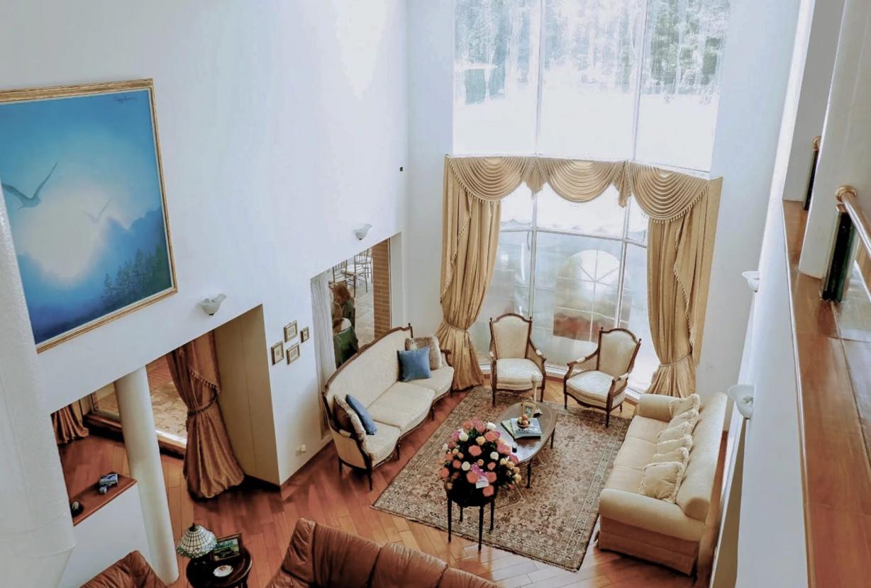 Bog900 – Linda casa em condomínio de prestígio em Mosquera