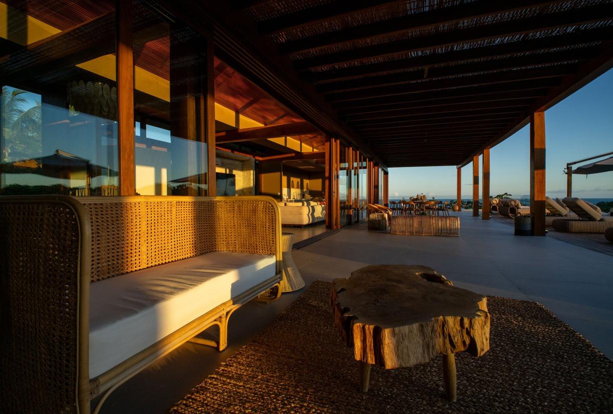 BAh255- Casa recém construída com vista mar.