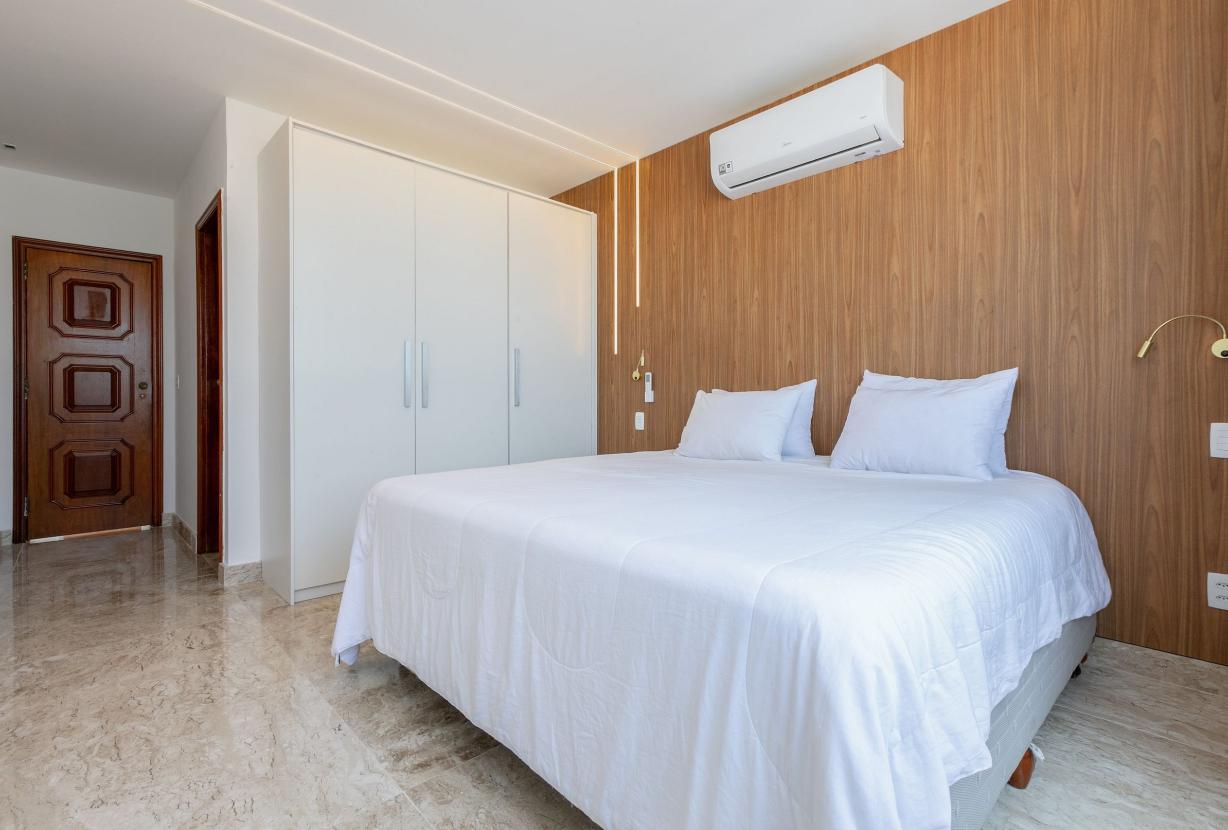 Rio423 - Beachfront apartment in Copacabana
