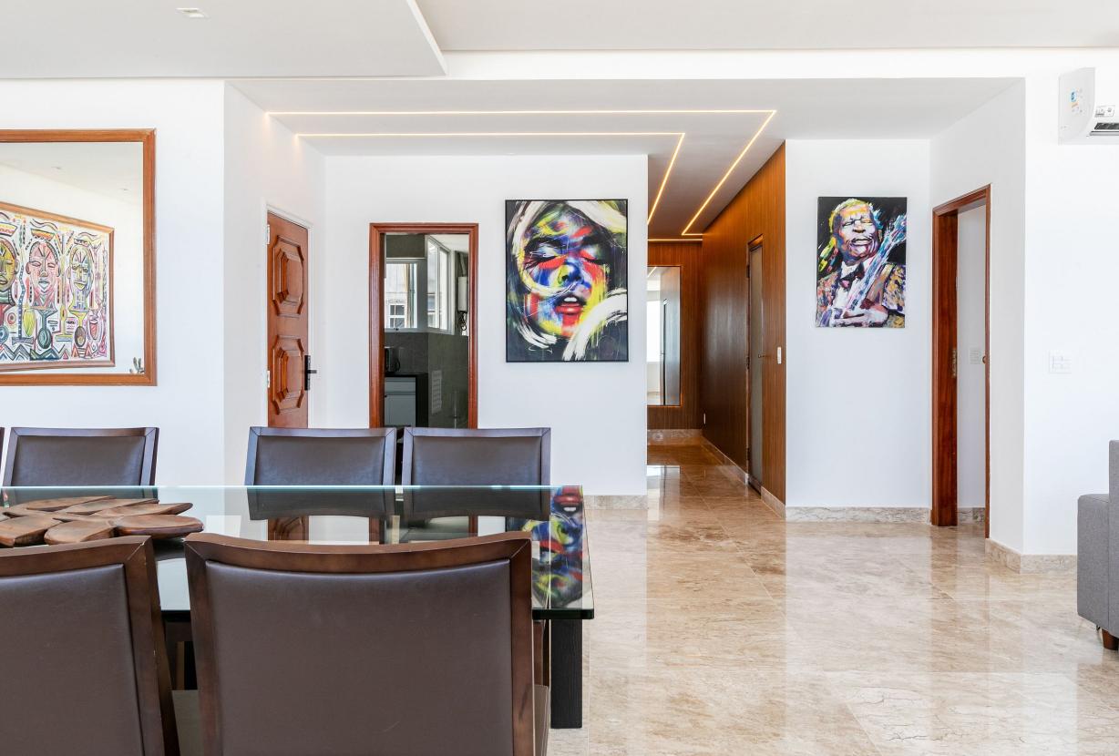 Rio423 - Beachfront apartment in Copacabana
