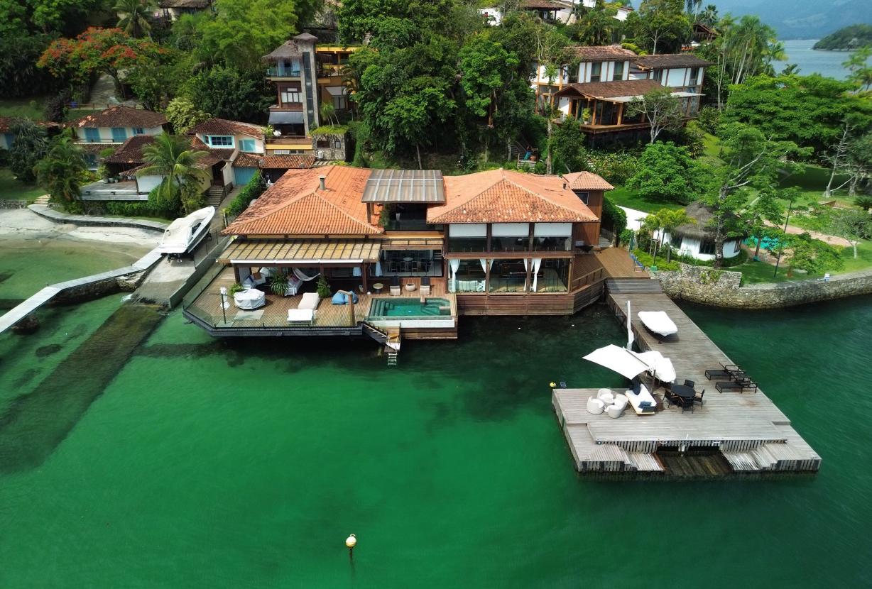Ang064 - Maison de luxe en bord de mer à Angra dos Reis