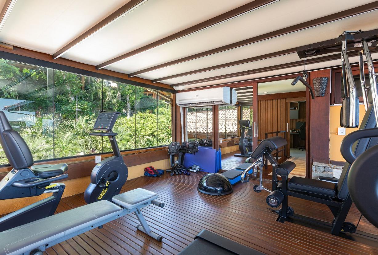 Ang064 - Villa de luxe en bord de mer à Angra dos Reis