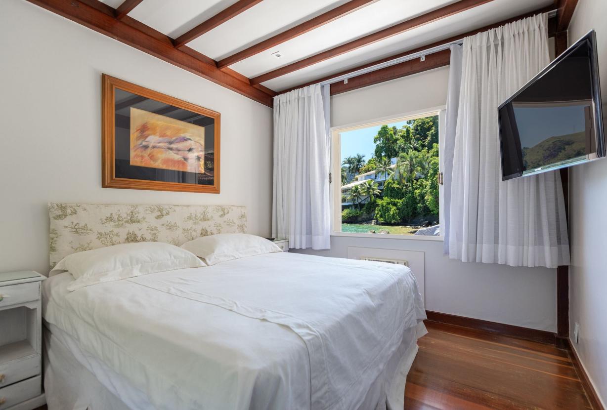 Ang064 - Maison de luxe en bord de mer à Angra dos Reis