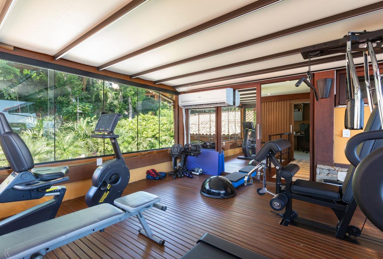 Ang064 - Maison de luxe en bord de mer à Angra dos Reis