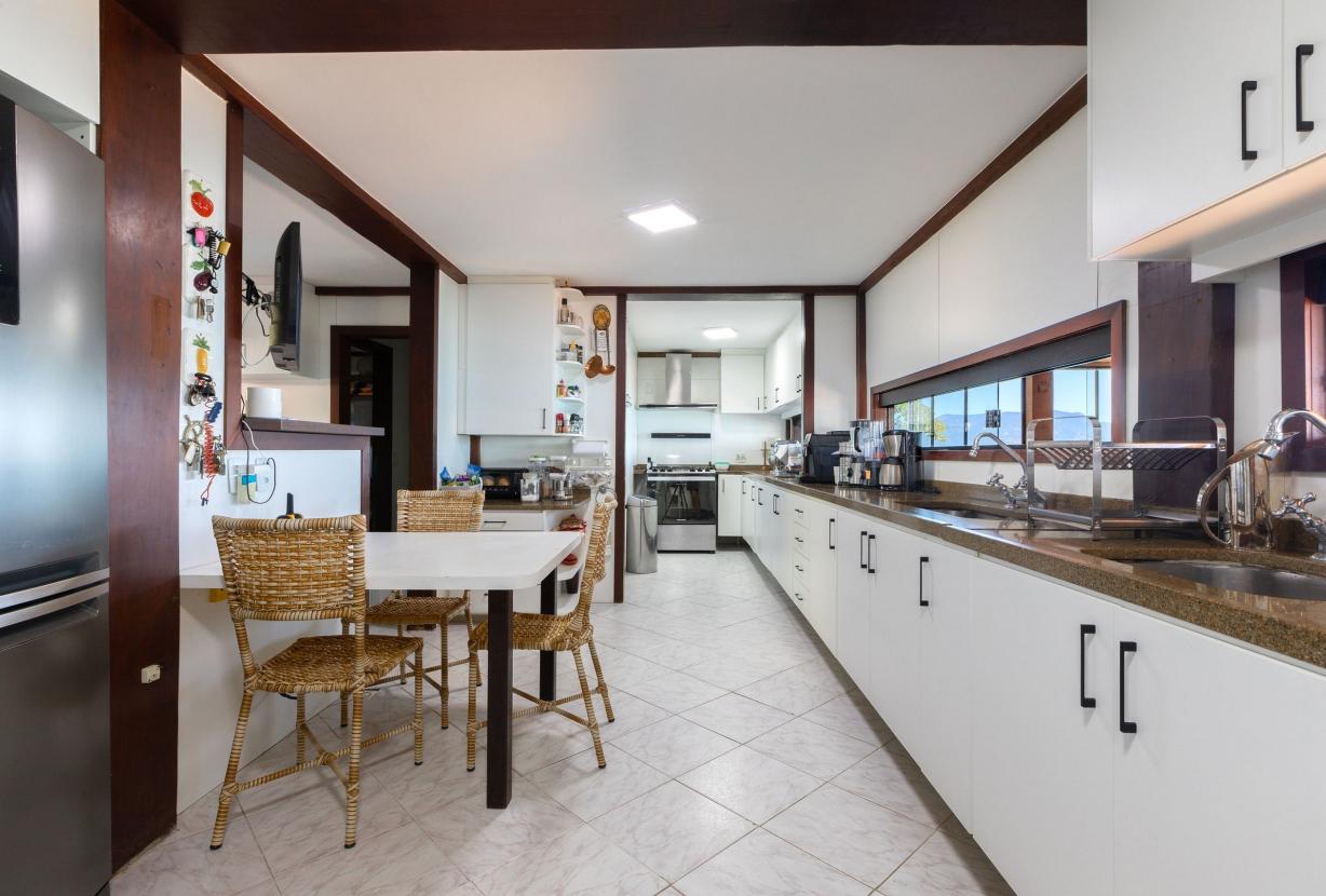 Ang064 - Maison de luxe en bord de mer à Angra dos Reis