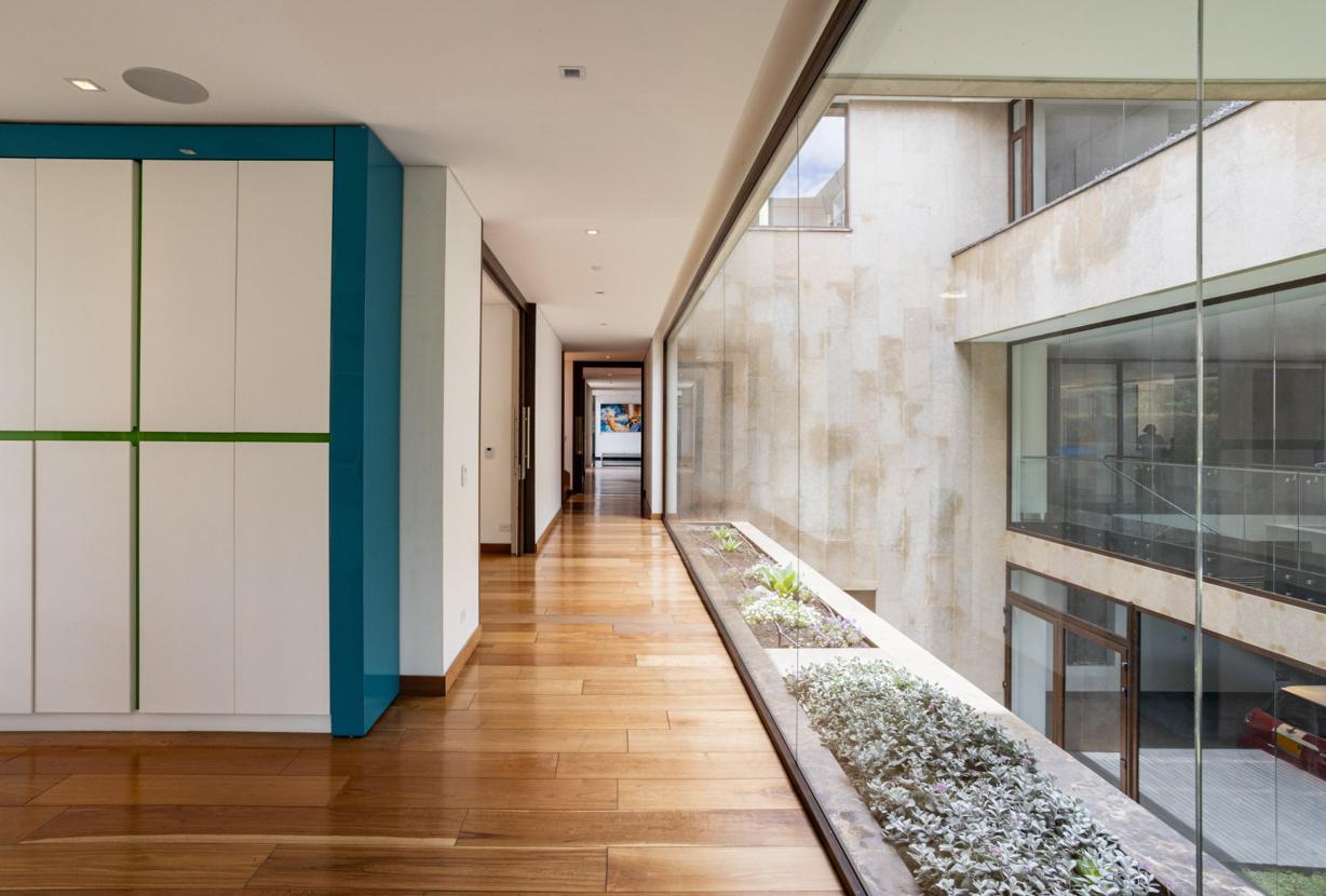 Bog013 - Casa moderna e luxuosa perto de Bogotá