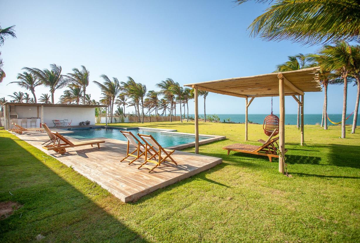 Cea076 - Modern villa facing the sea in Fortim