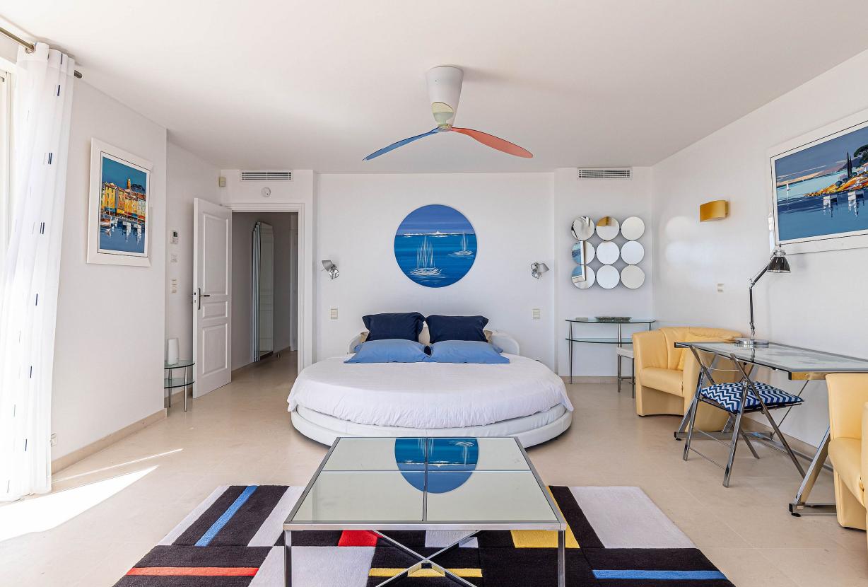 Azu132 - Villa d’Exception à Louer à Super Cannes