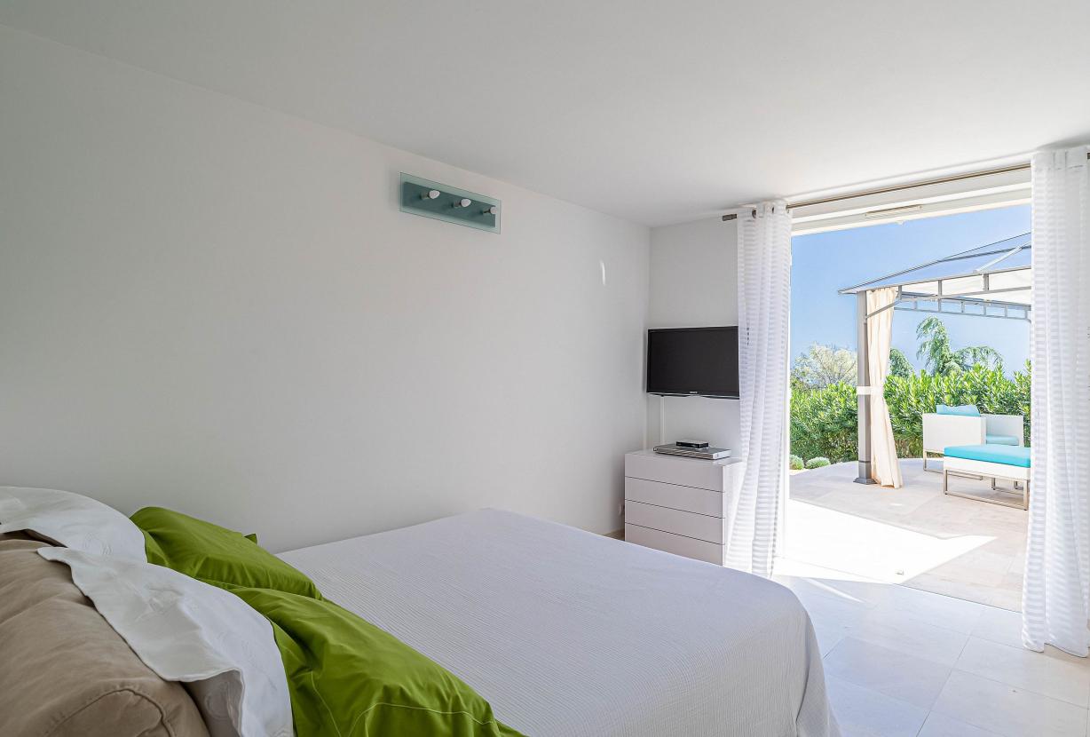 Azu132 - Villa d’Exception à Louer à Super Cannes