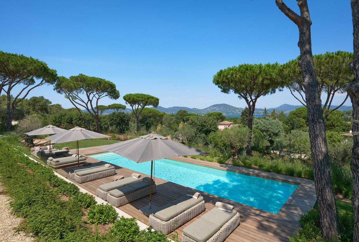 Azu068 - Villa avec Vue sur Saint-Tropez