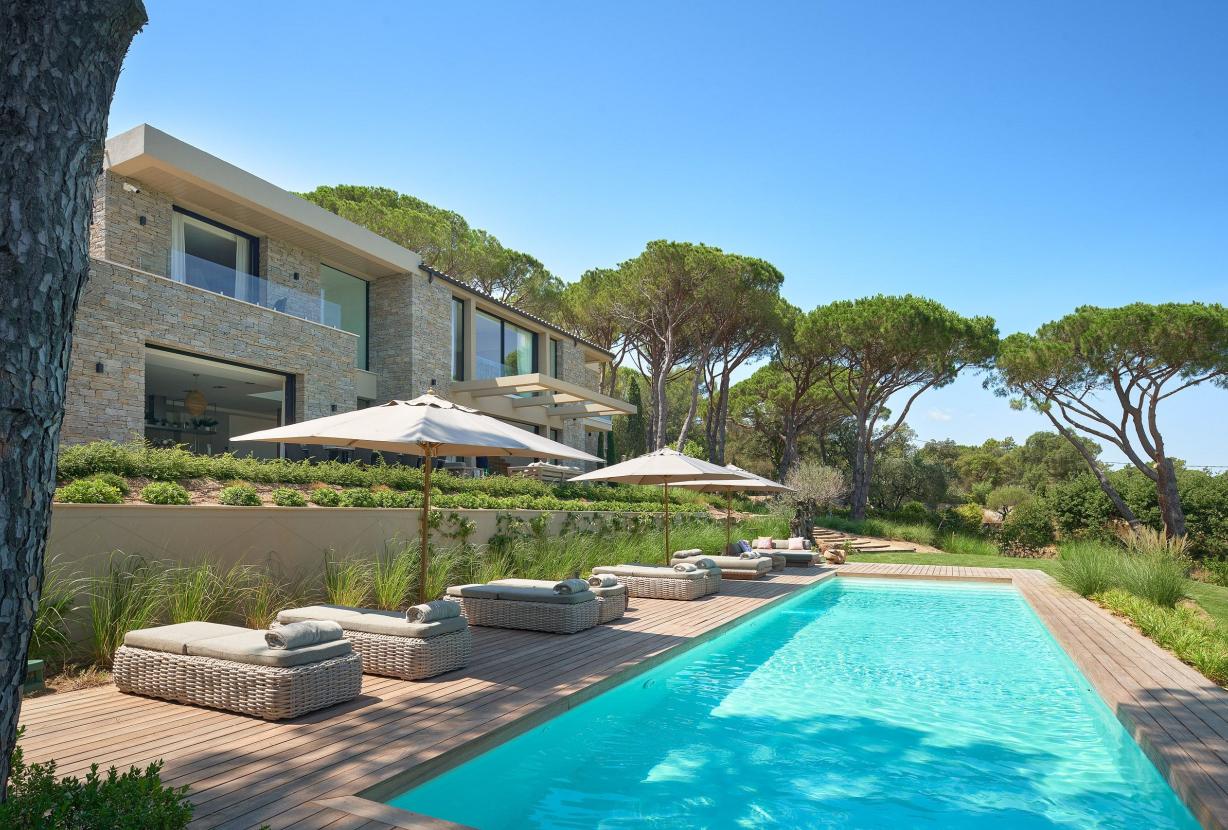 Azu068 - Villa avec Vue sur Saint-Tropez