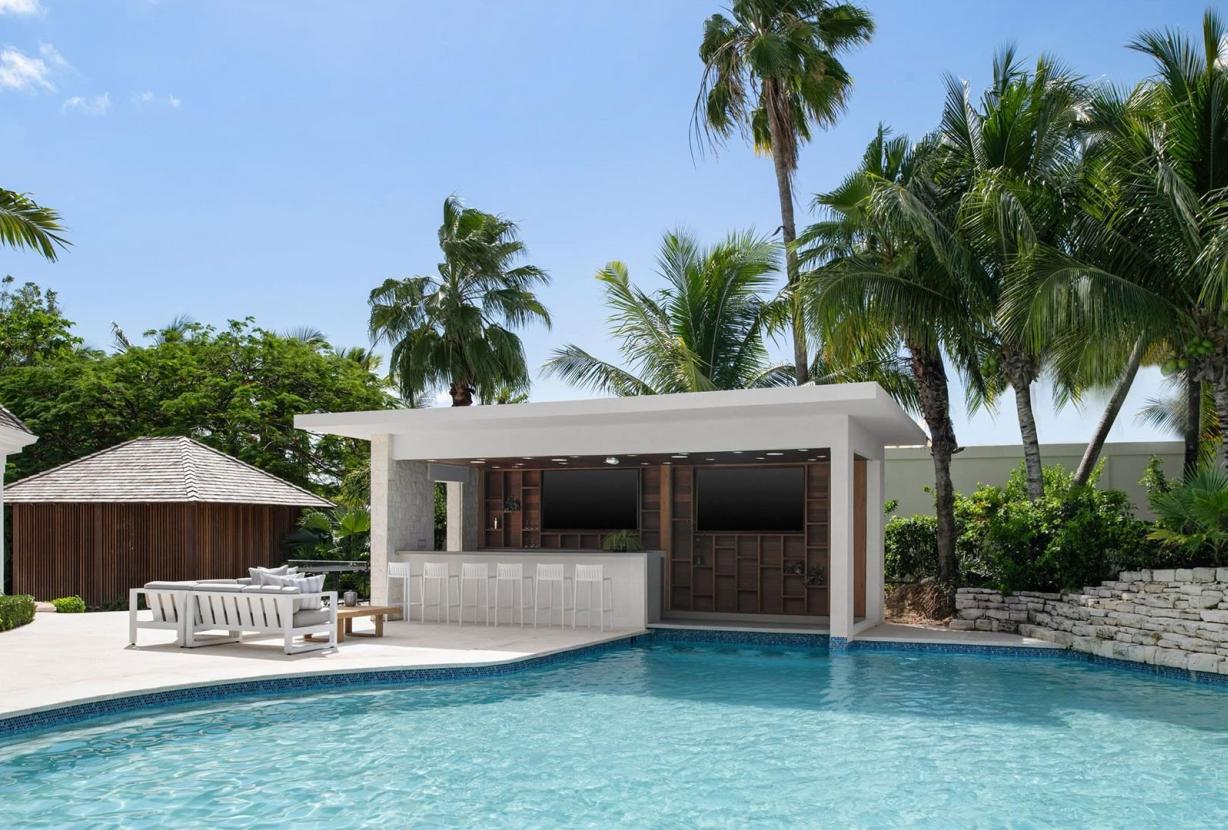 Tci007 - Luxury beachfront villa in Grace Bay