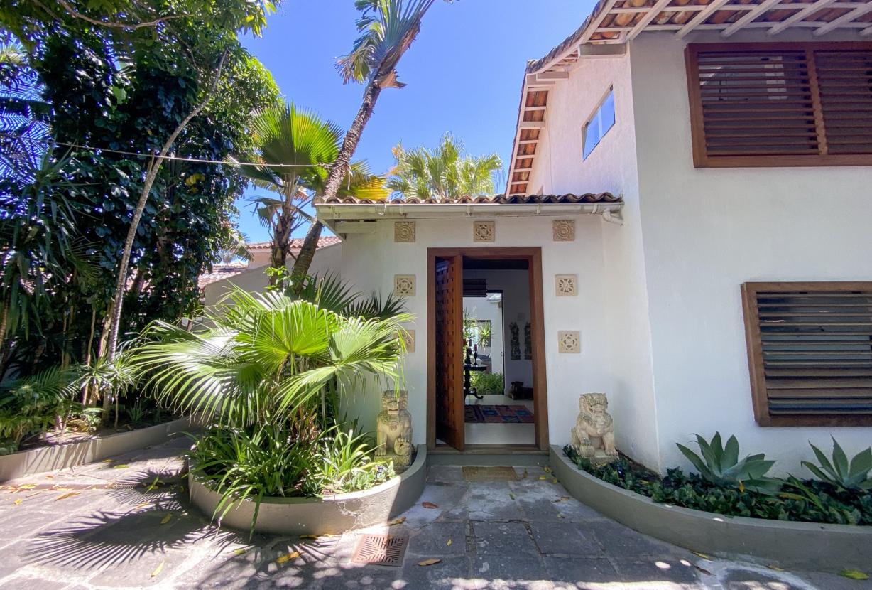 Buz014 - Stunning house on Manguinhos beach
