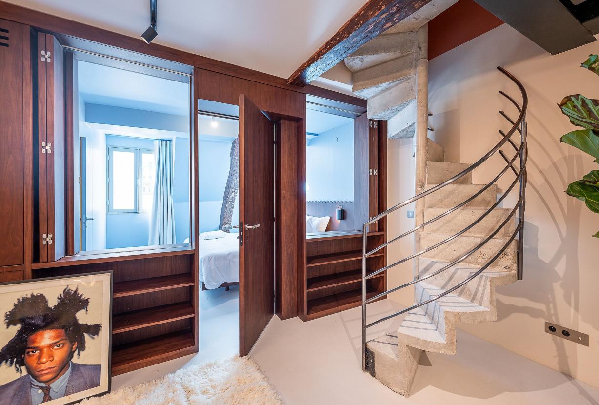 Par050 - Parisian townhouse with 4 bedrooms