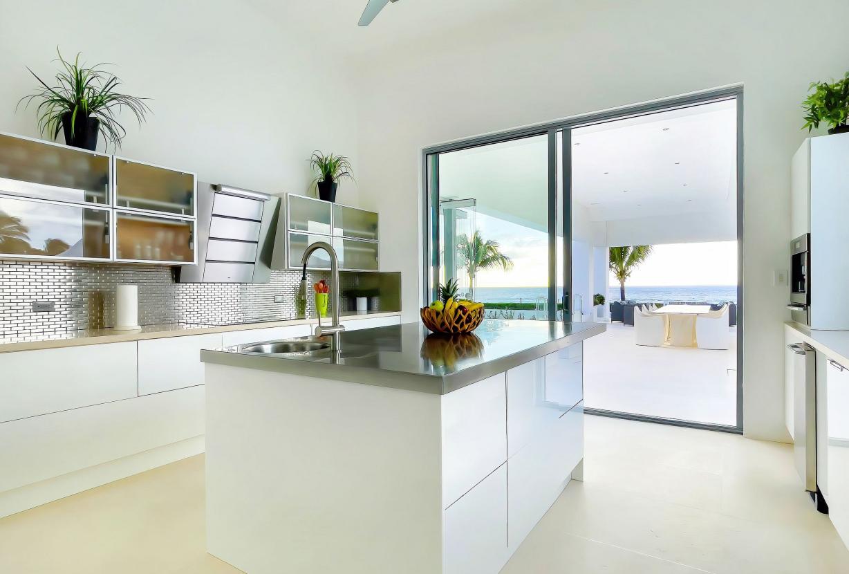 Aia003 – Beachfront villa in Meads Bay, Anguilla