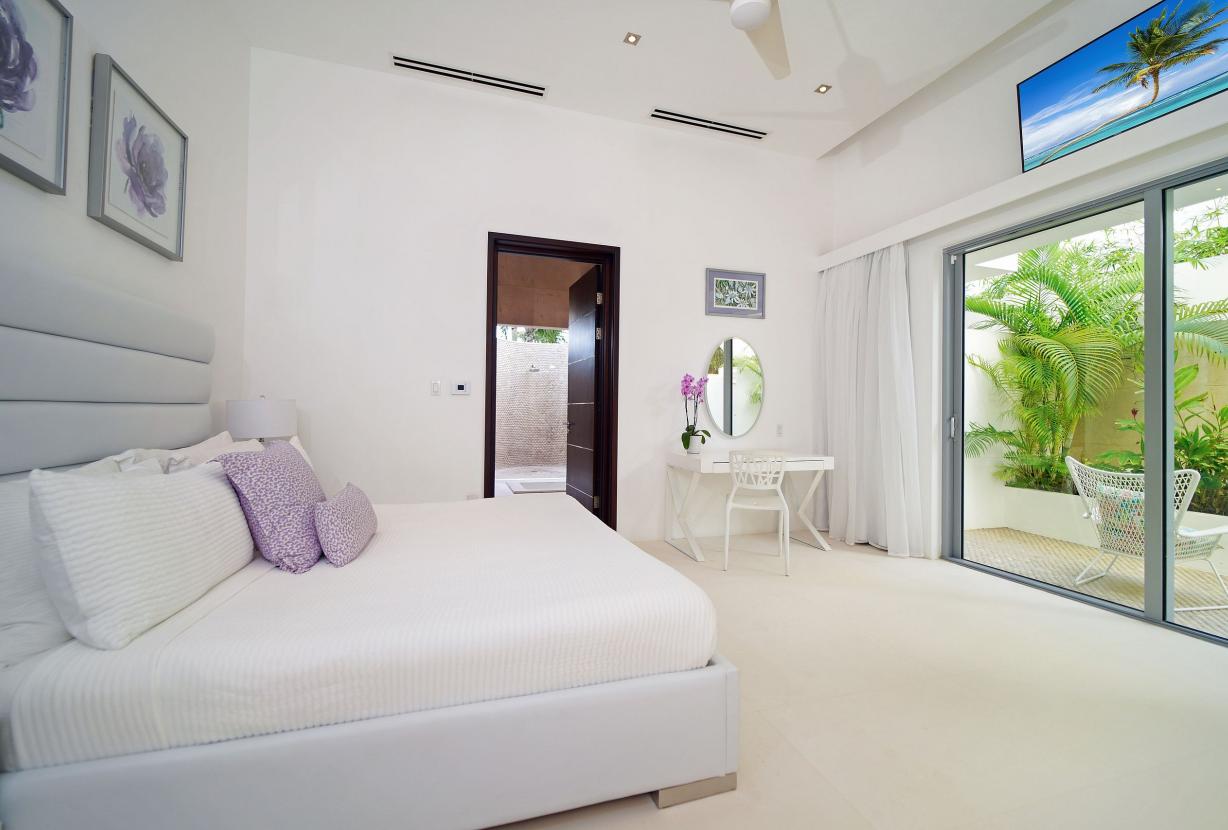 Aia003 – Beachfront villa in Meads Bay, Anguilla