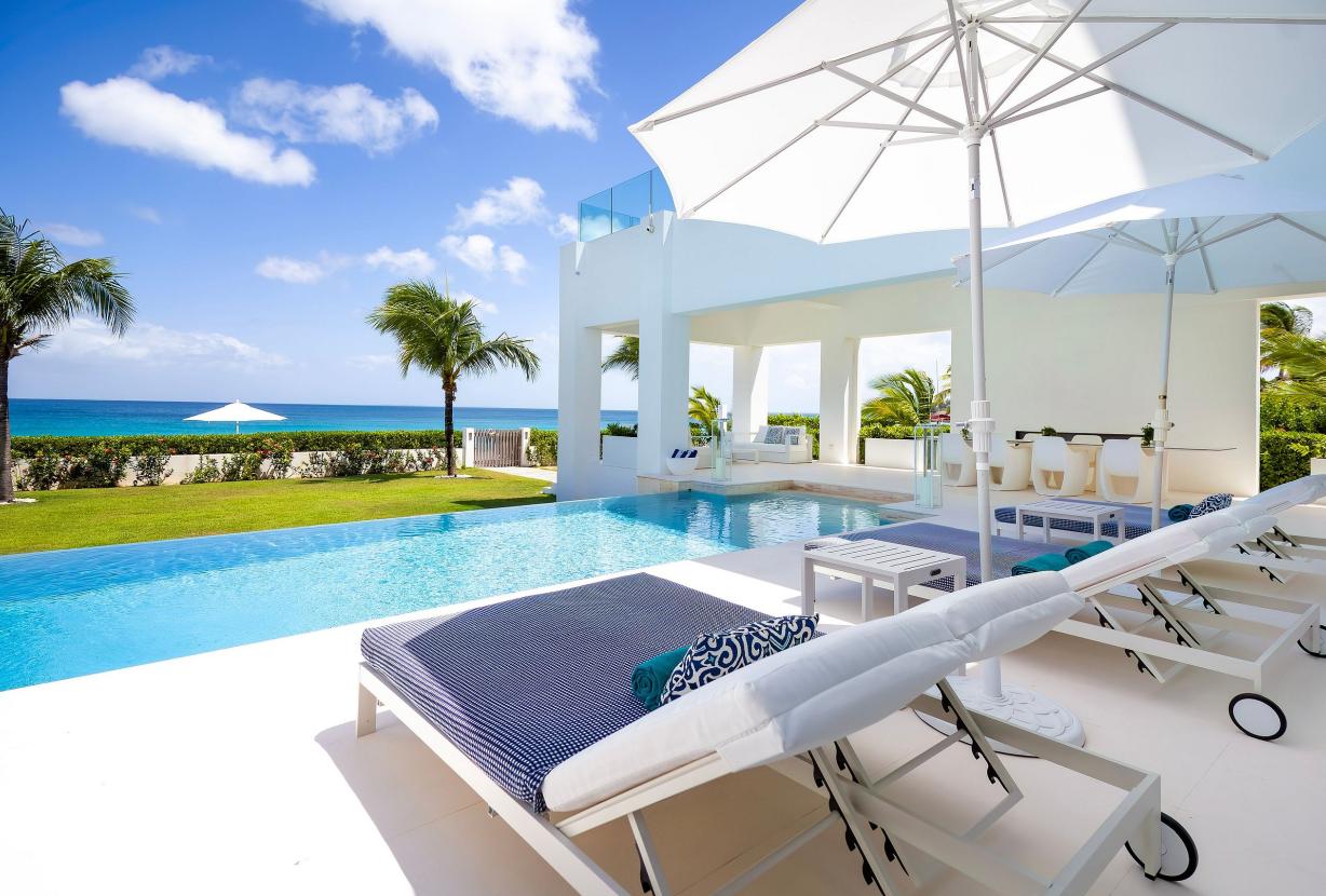 Aia003 – Beachfront villa in Meads Bay, Anguilla
