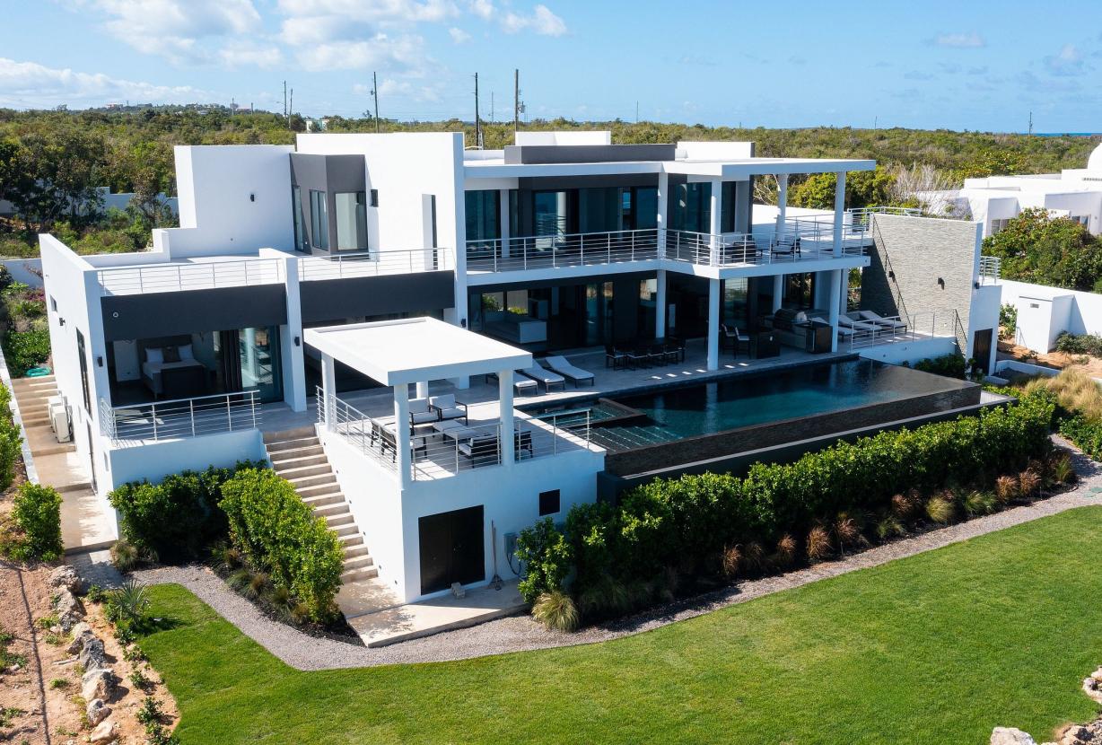 Aia005 – Villa de design avec vue à Black Garden, Anguilla
