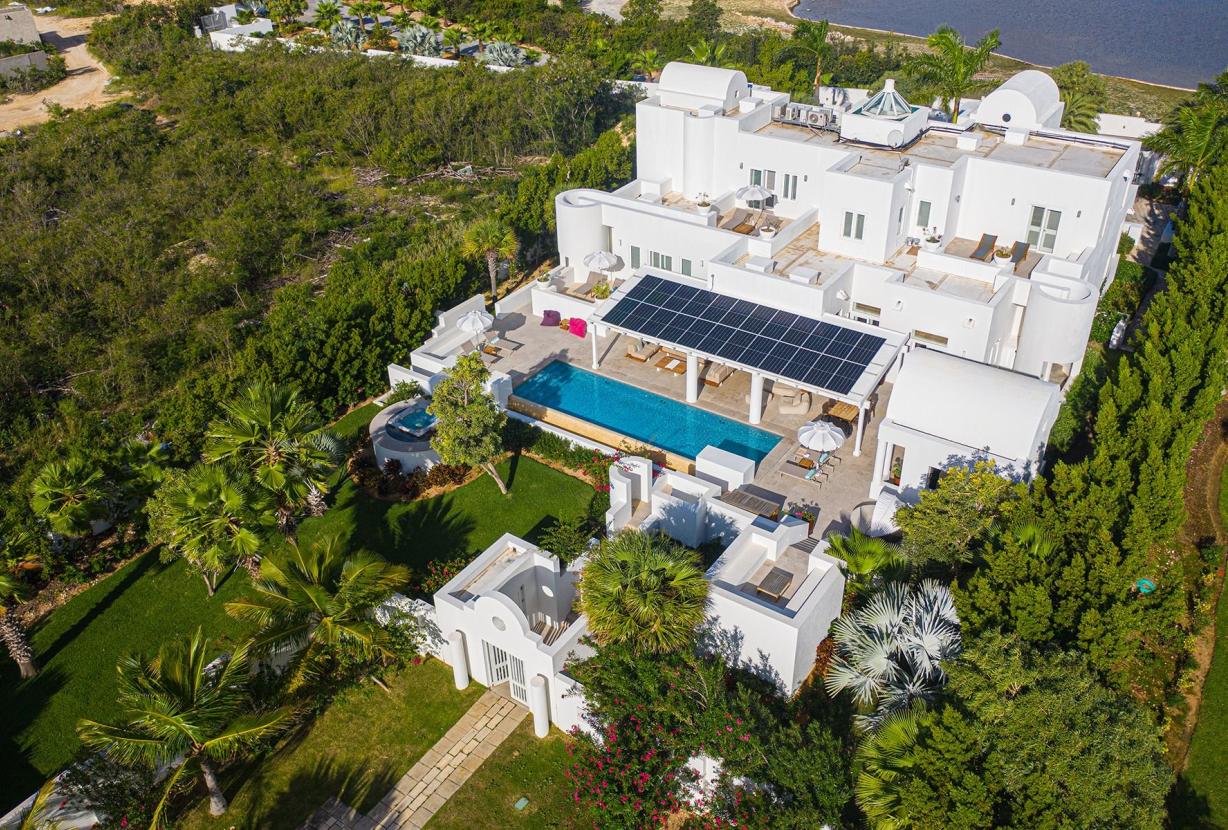 Aia007 – Modern villa with pool in West End, Anguilla