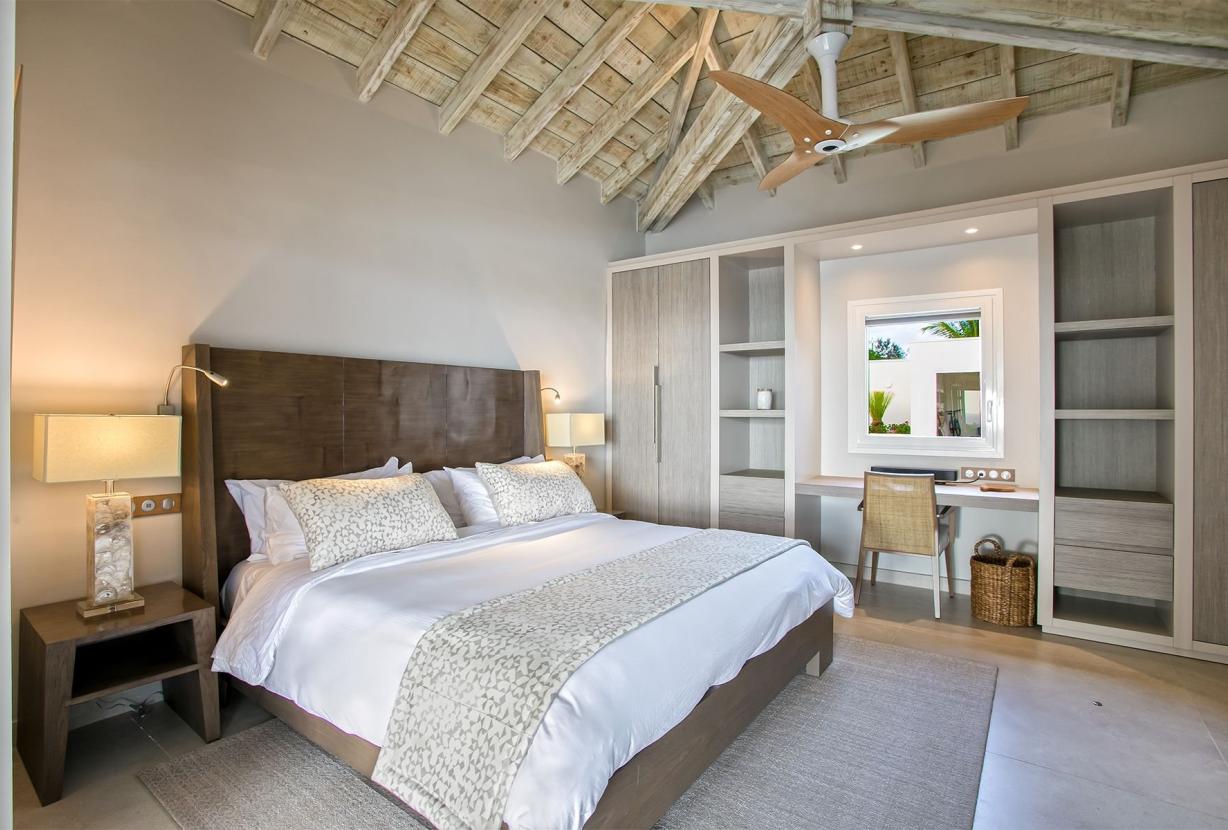 Sxm007 – Stylish sea-view villa with pool in Terres Basses